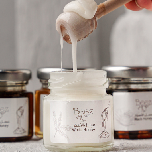 اكتشف سحر العسل الأبيض — الفخامة في كل ملعقة
